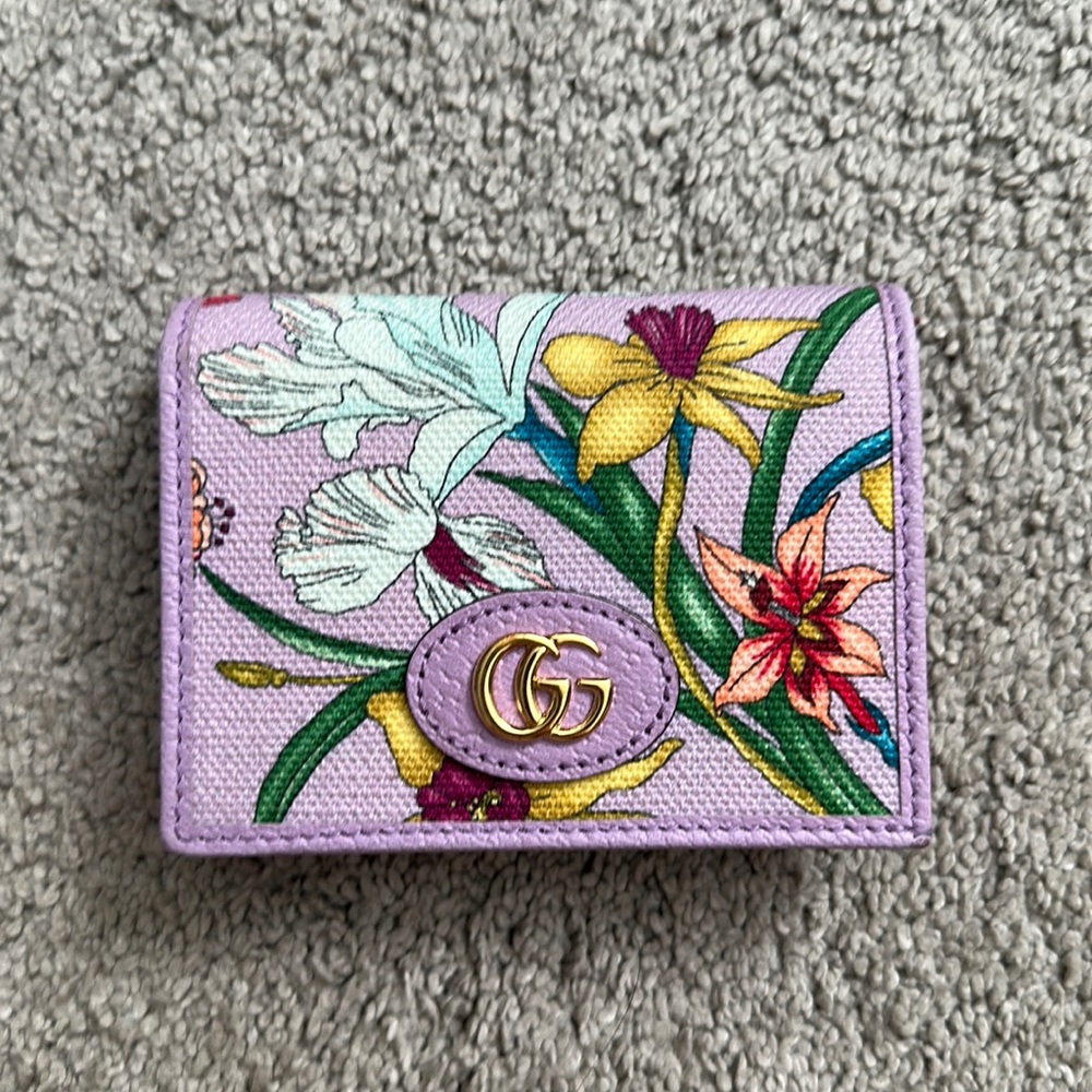 Gucci Flora Wallet in Lavender